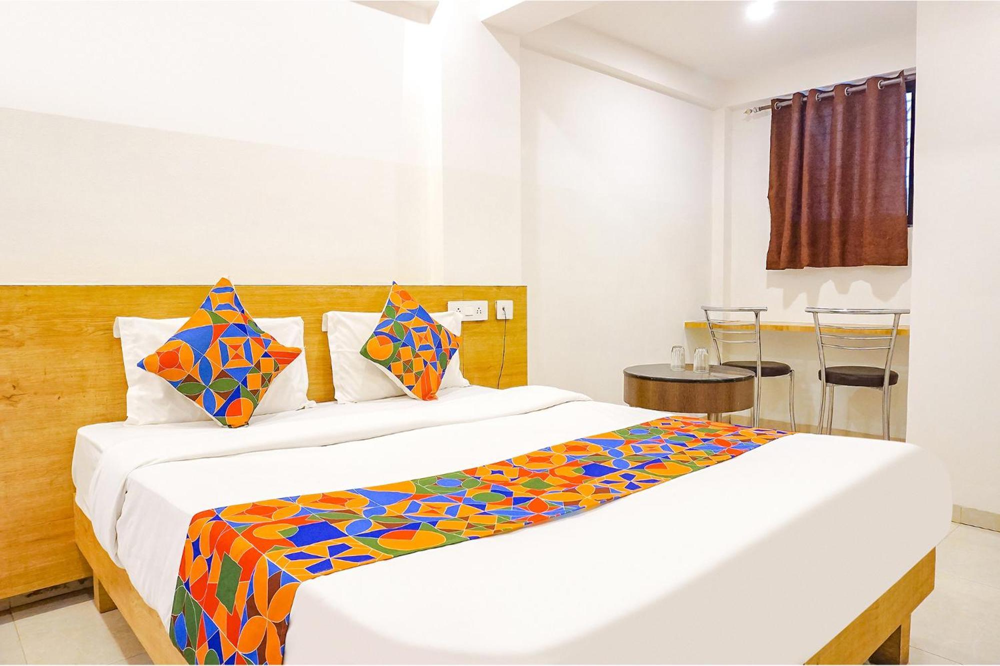 Fabhotel Saffron Inn I - Nr Darshan Museum Púna Kültér fotó
