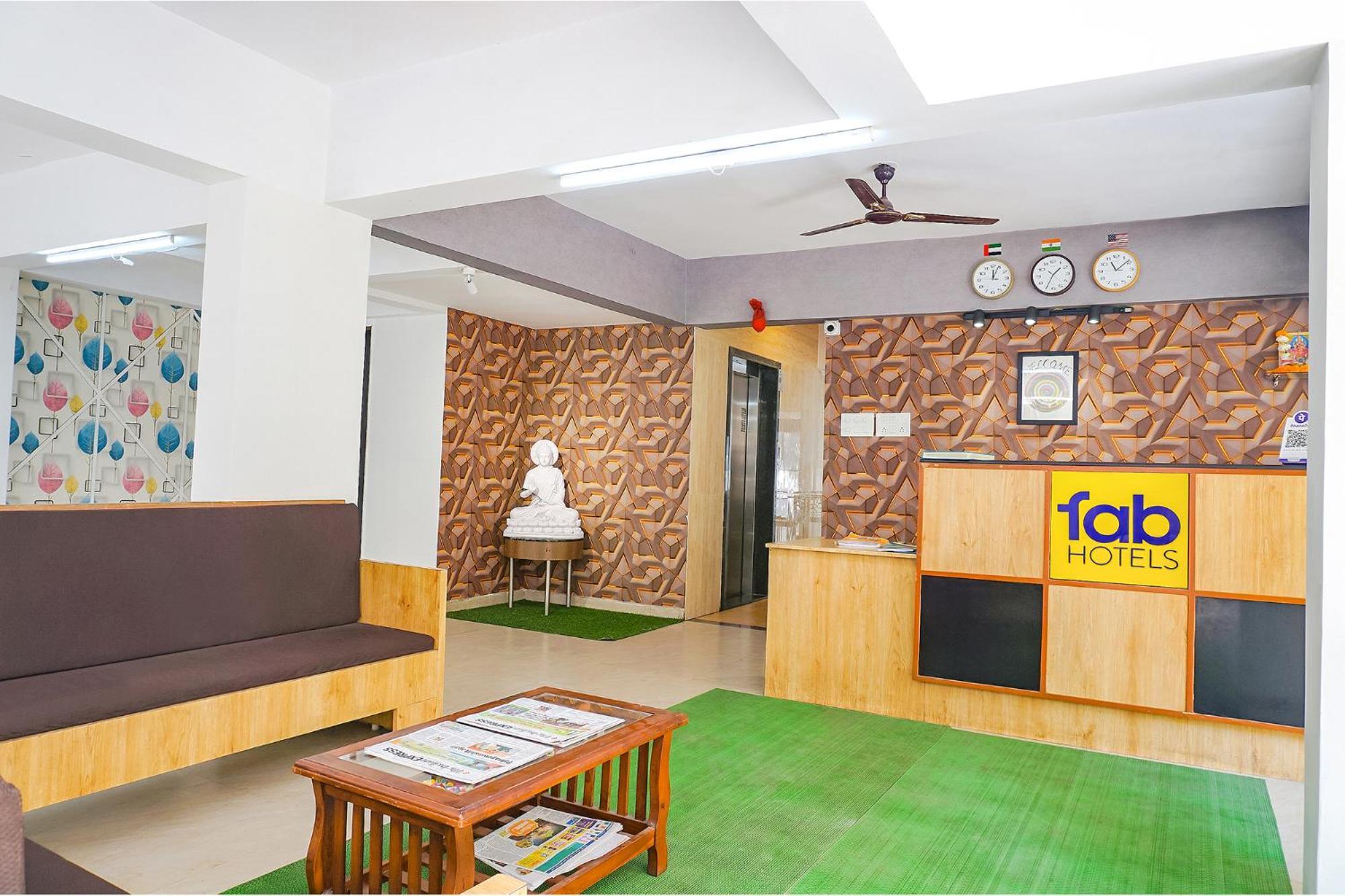 Fabhotel Saffron Inn I - Nr Darshan Museum Púna Kültér fotó